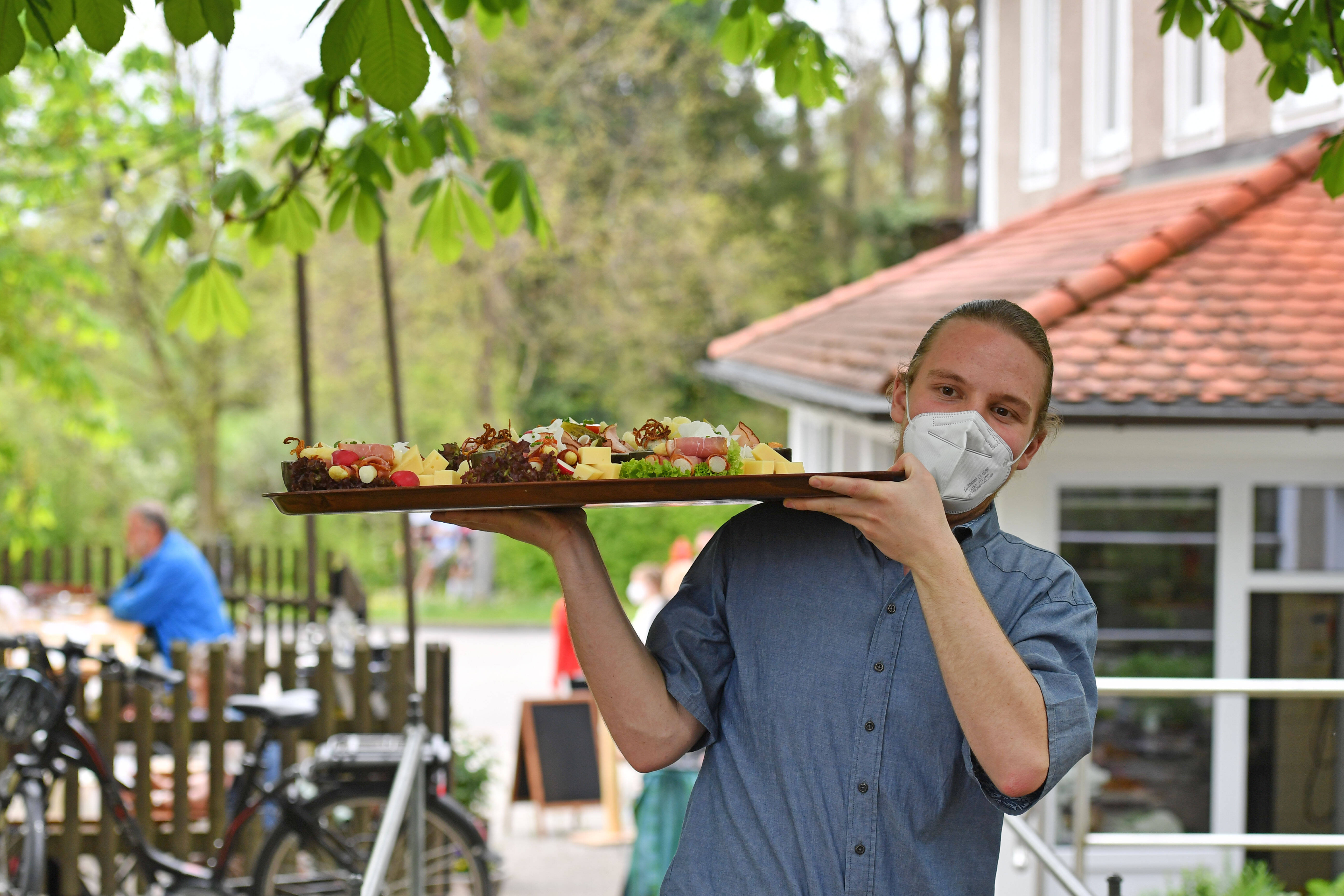 Können auf Lockerungen hoffen: Im Gastronomie-Bereich sollen viele Corona-Regeln im März fallen.