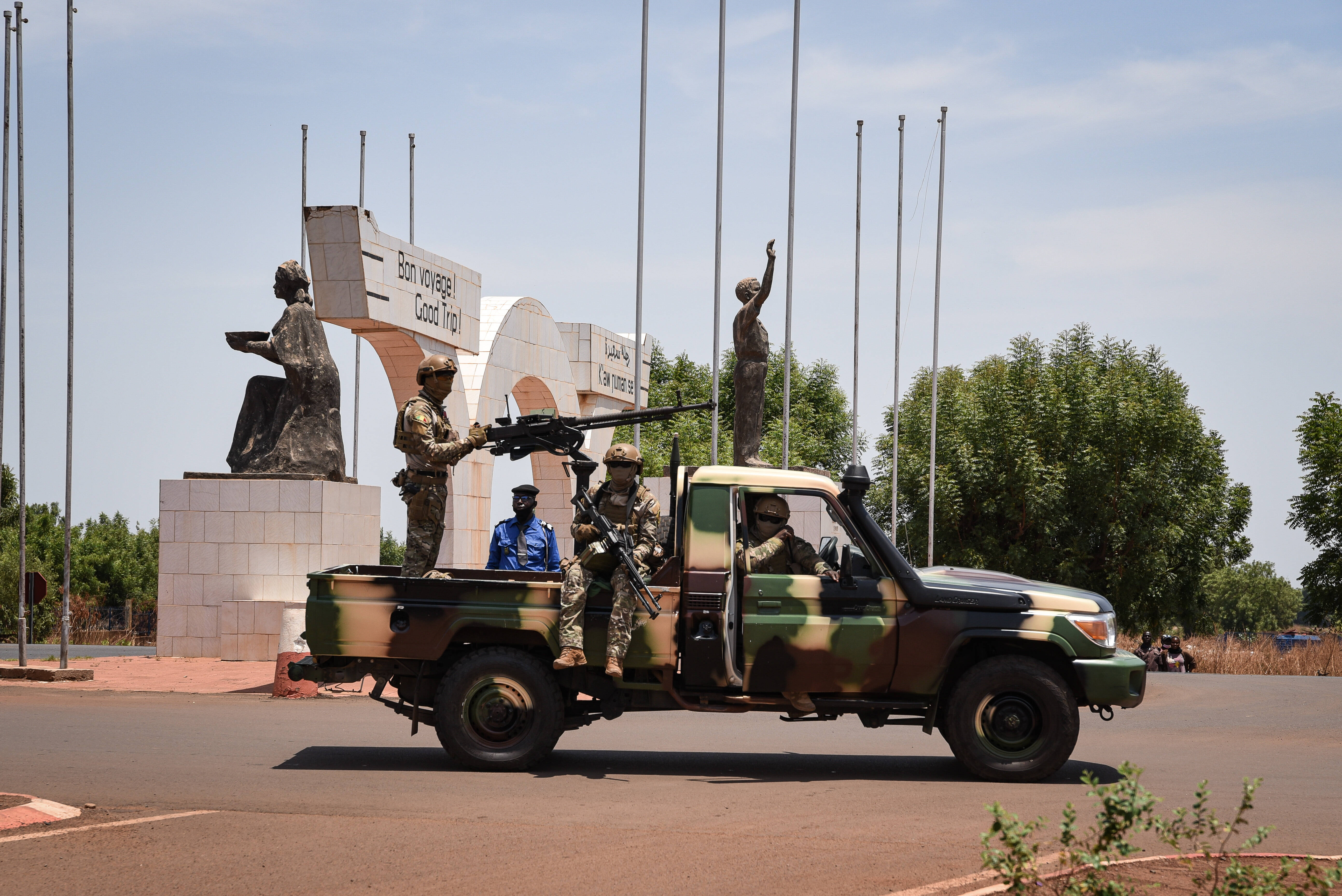 Mali: Militäreinheiten des neuen Präsidenten Assimi Goita beherrschen das Stadtbild, hier am Flughafen der Hauptstadt Bamako am 31. Mai 2021.