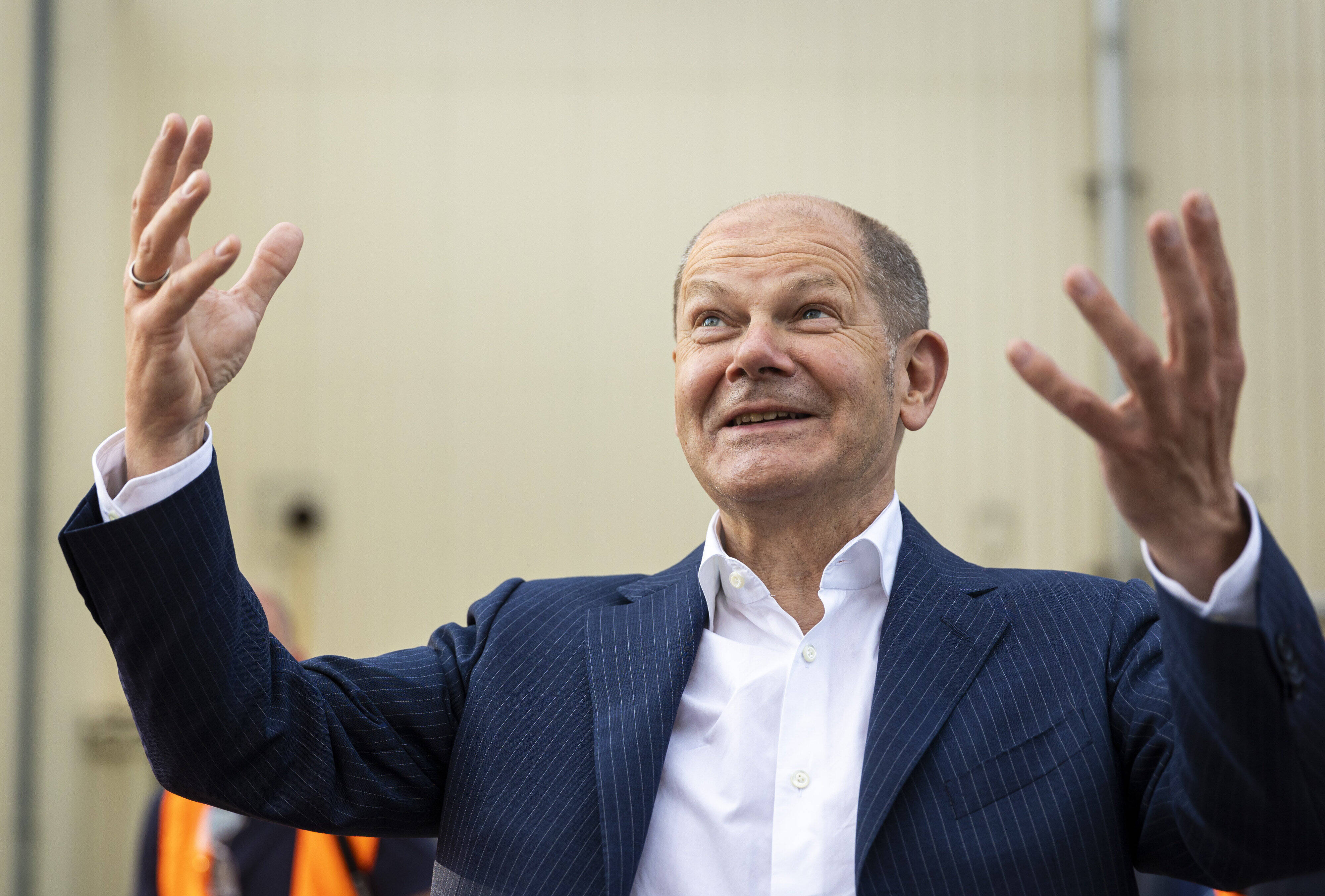 „Mit Wumms aus der Corona-Krise“: Bundesfinanzminister und SPD-Kanzlerkandidat Olaf Scholz, hier bei einem Besuch der Leuna-Werke in Sachsen-Anhalt am 1.6.2021