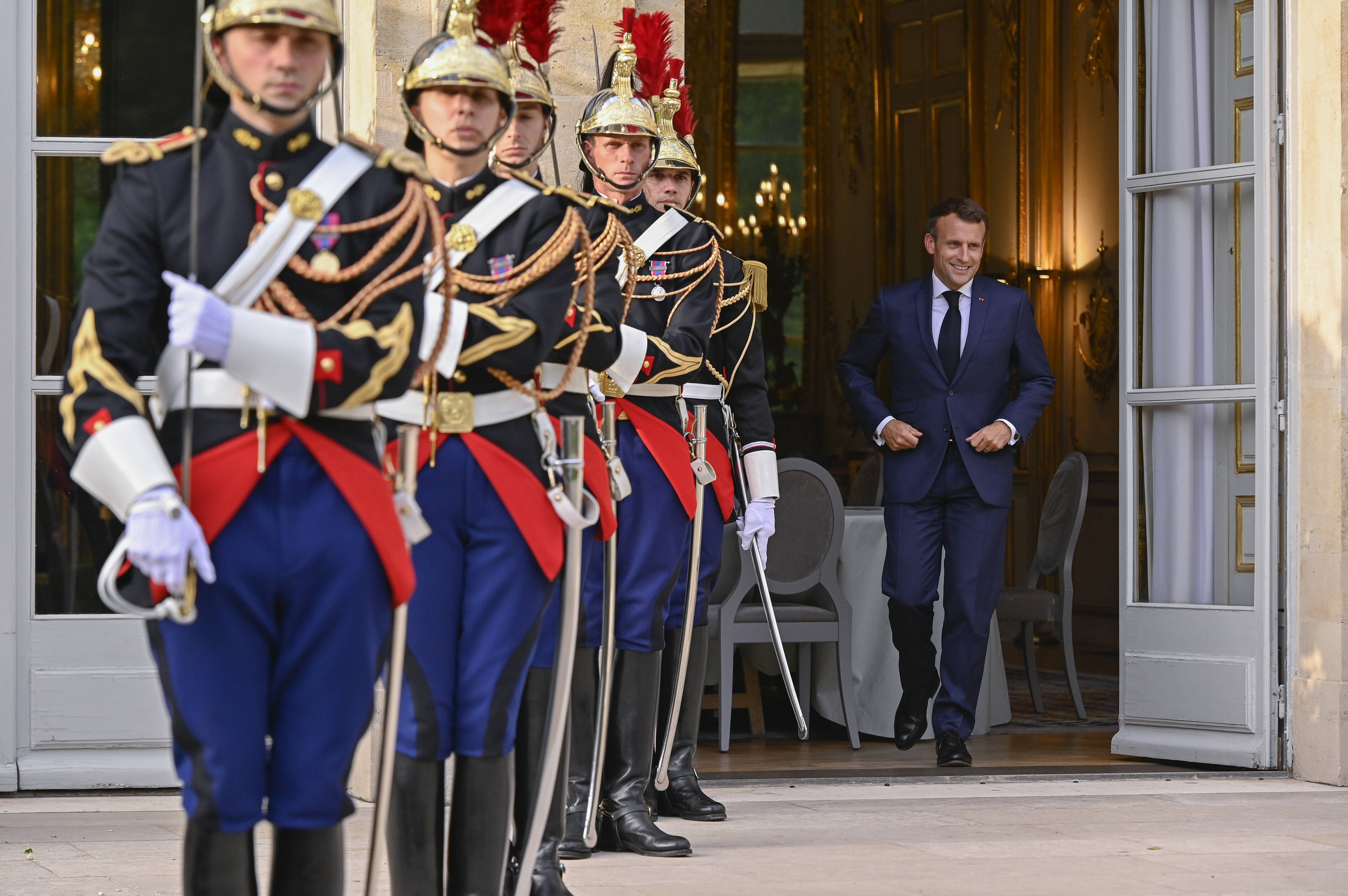Gerät die franzöische Demokratie aus dem Tritt? Während die Wahlbeteiligung bei den Regionalwahlen auf einen Tiefstwert fiel, kann sich Staatspräsident Emmanuel Macron über gute persönliche Zustimmungswerte freuen.