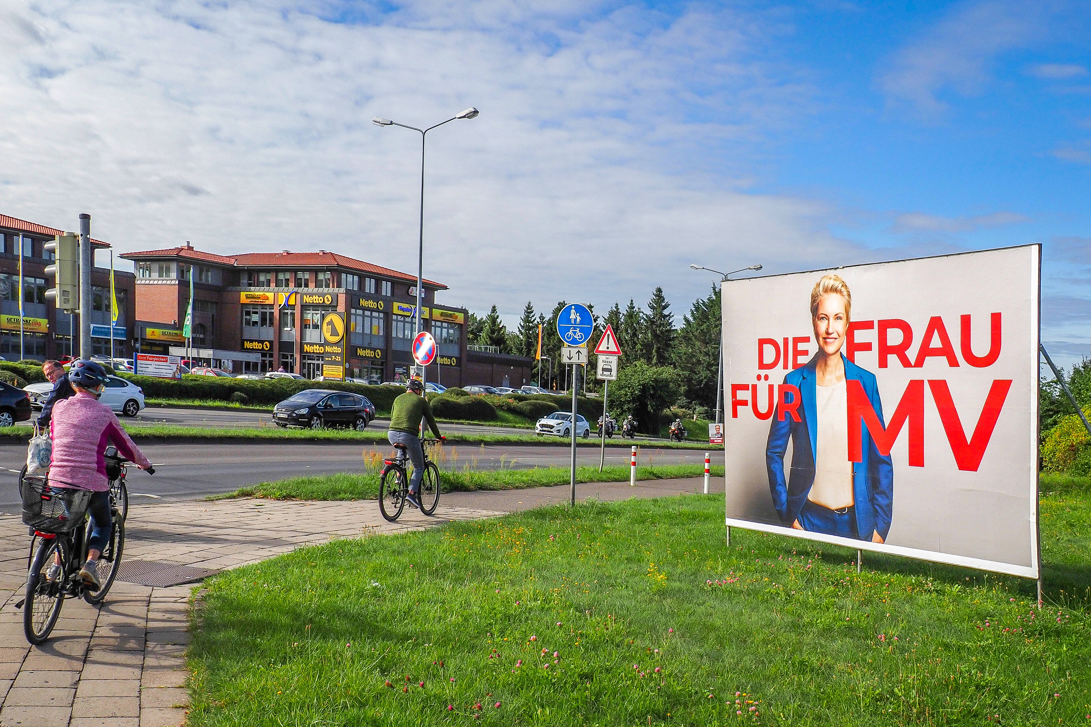 Im Aufwind: Mecklenburg-Vorpommerns Ministerpräsidentin Manuel Schwesig und die SPD legen in der jüngsten Umfrage deutlich zu.