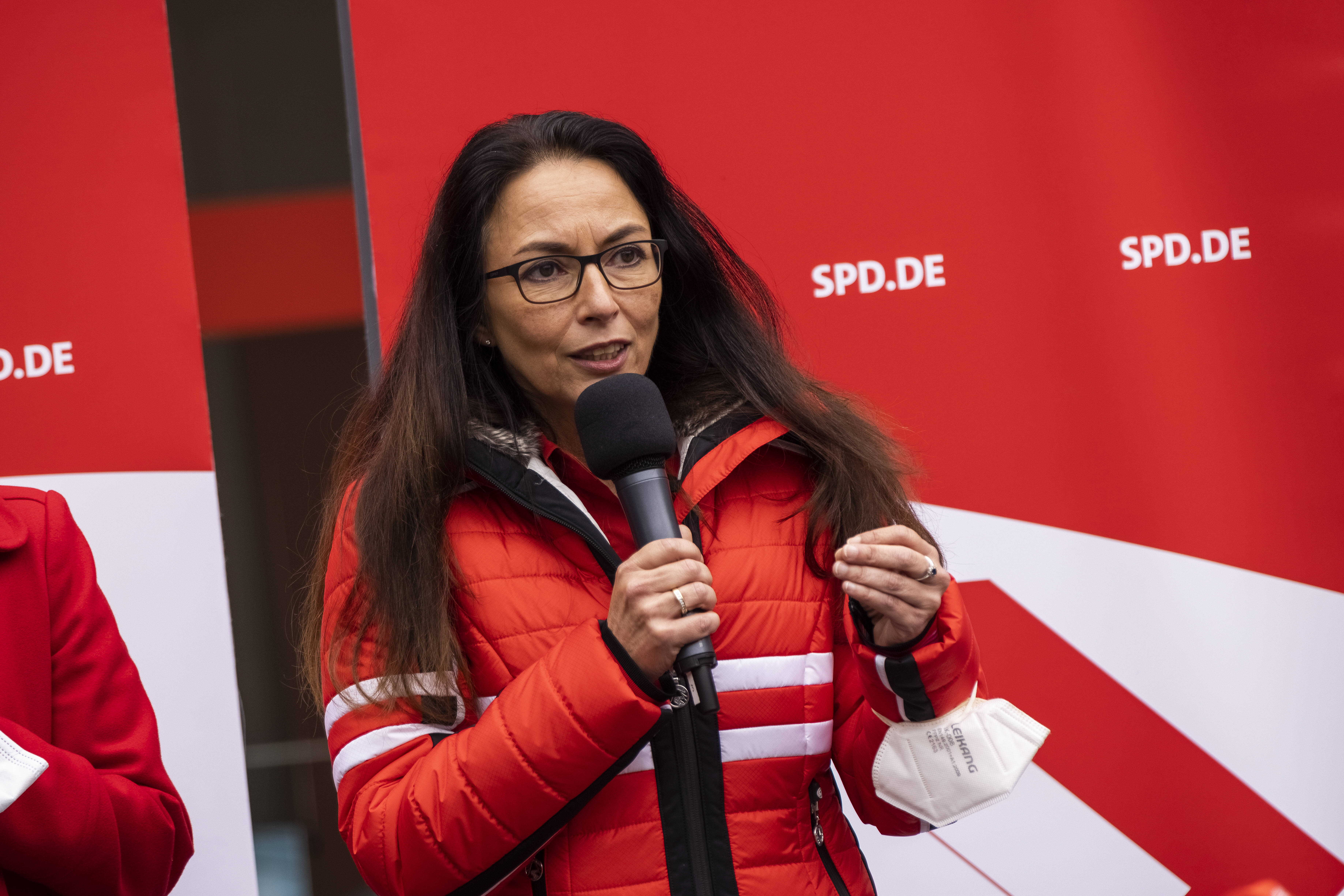 Yasmin Fahimi im Bundestagswahlkampf 2021 in Hannover.