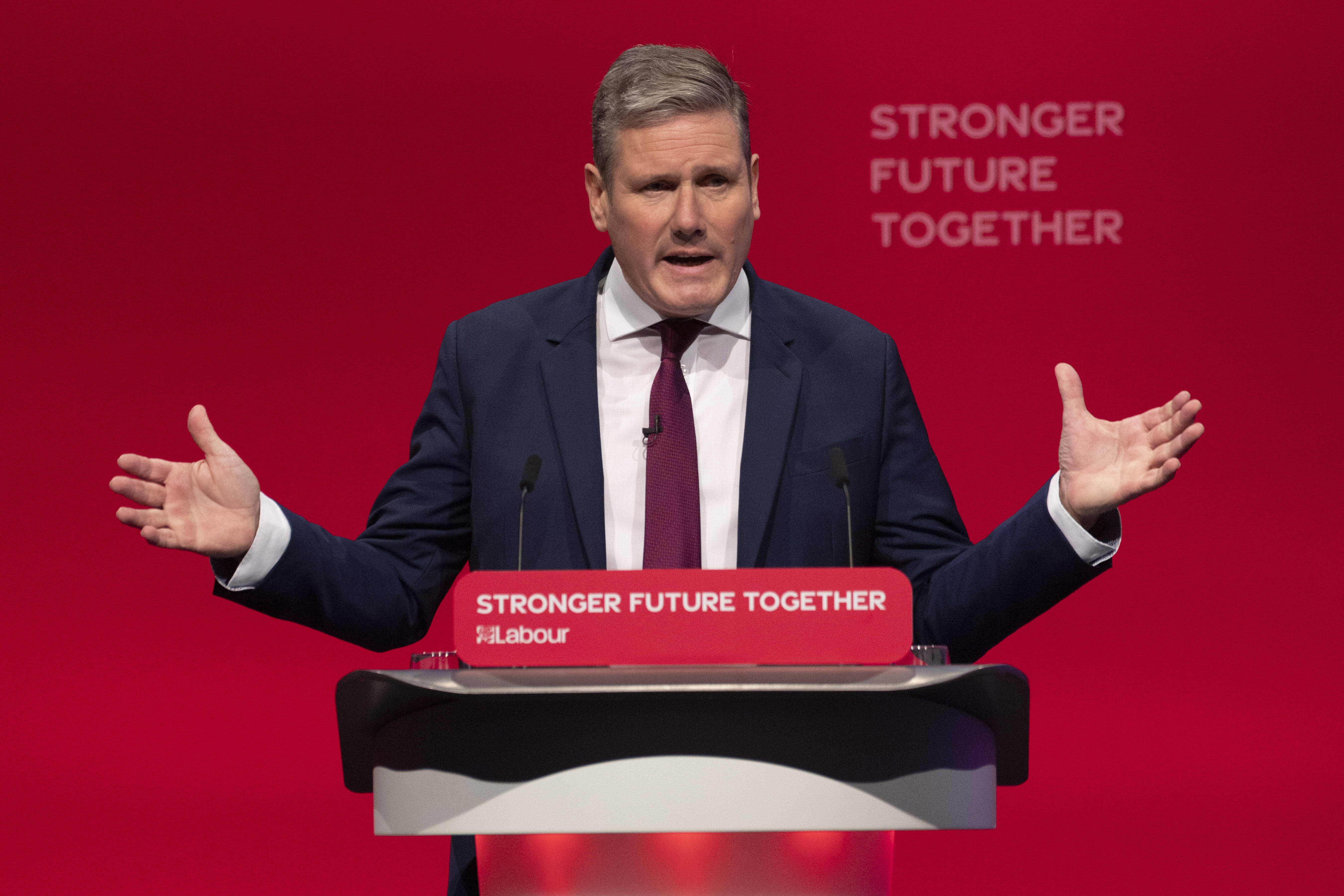 Labour-Chef Keir Starmer auf dem Parteitag in Brighton Ende September 2021: Der Parteivorsitzende wird dem Mitte-Rechts-Lager zugeordnet, muss jedoch auch die Linken integrieren und die Partei so zusammenhalten.