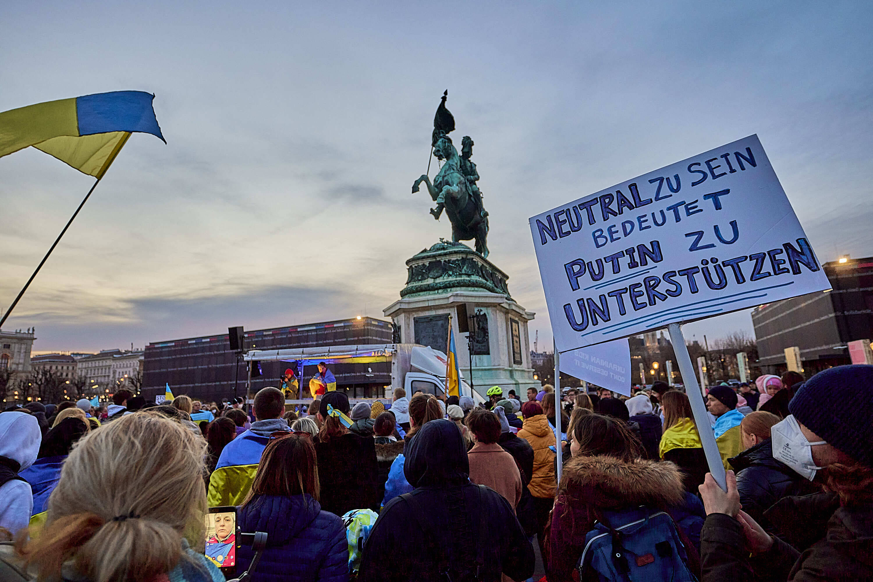 In der österreichischen Politik gilt weiter das Gebot der Neutralität. Ein NATO-Beitritt des Landes ist kein Thema.