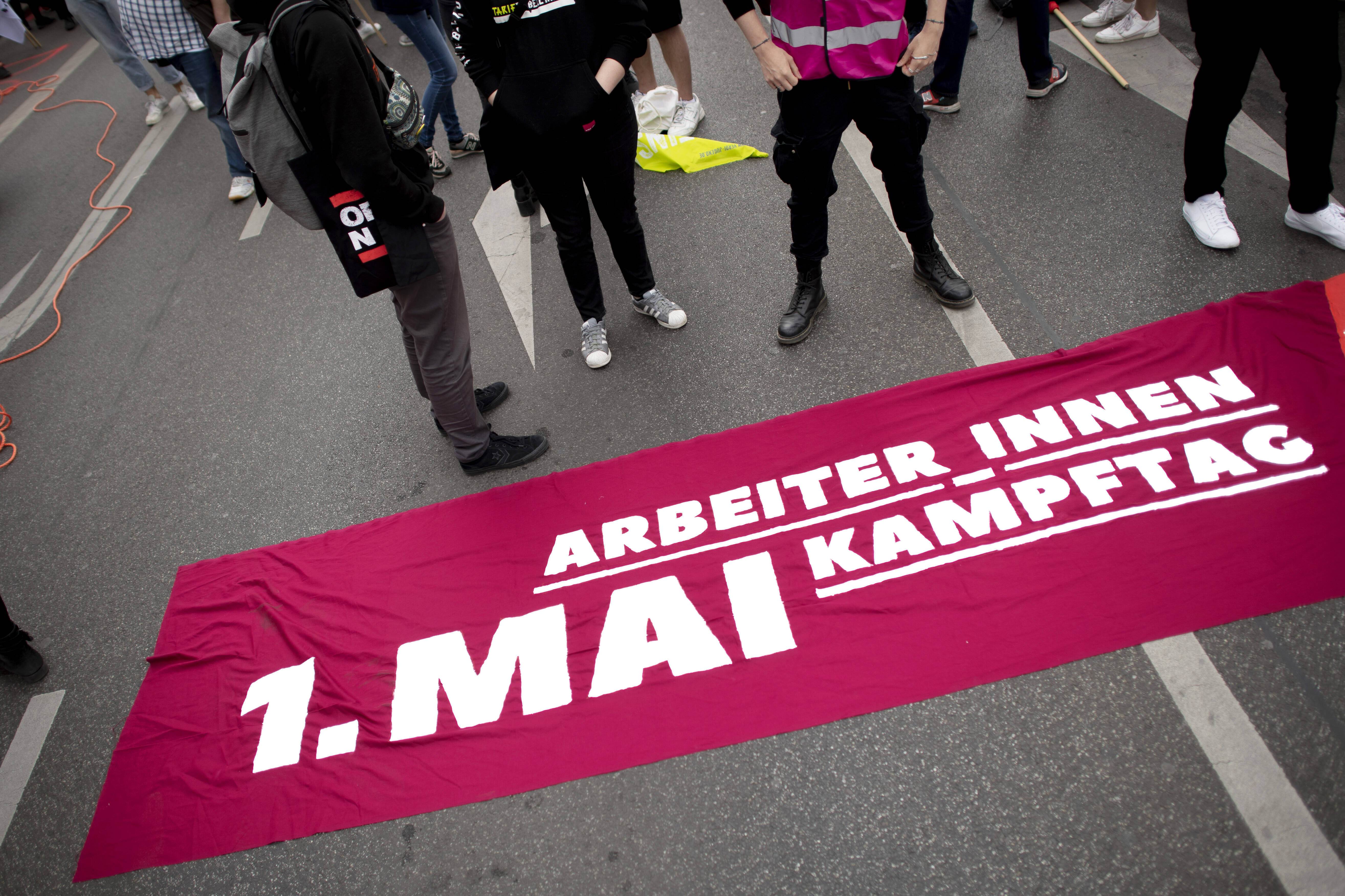Die SPD ruft ihre Mitglieder zum Tag der Arbeit auf die Straße.