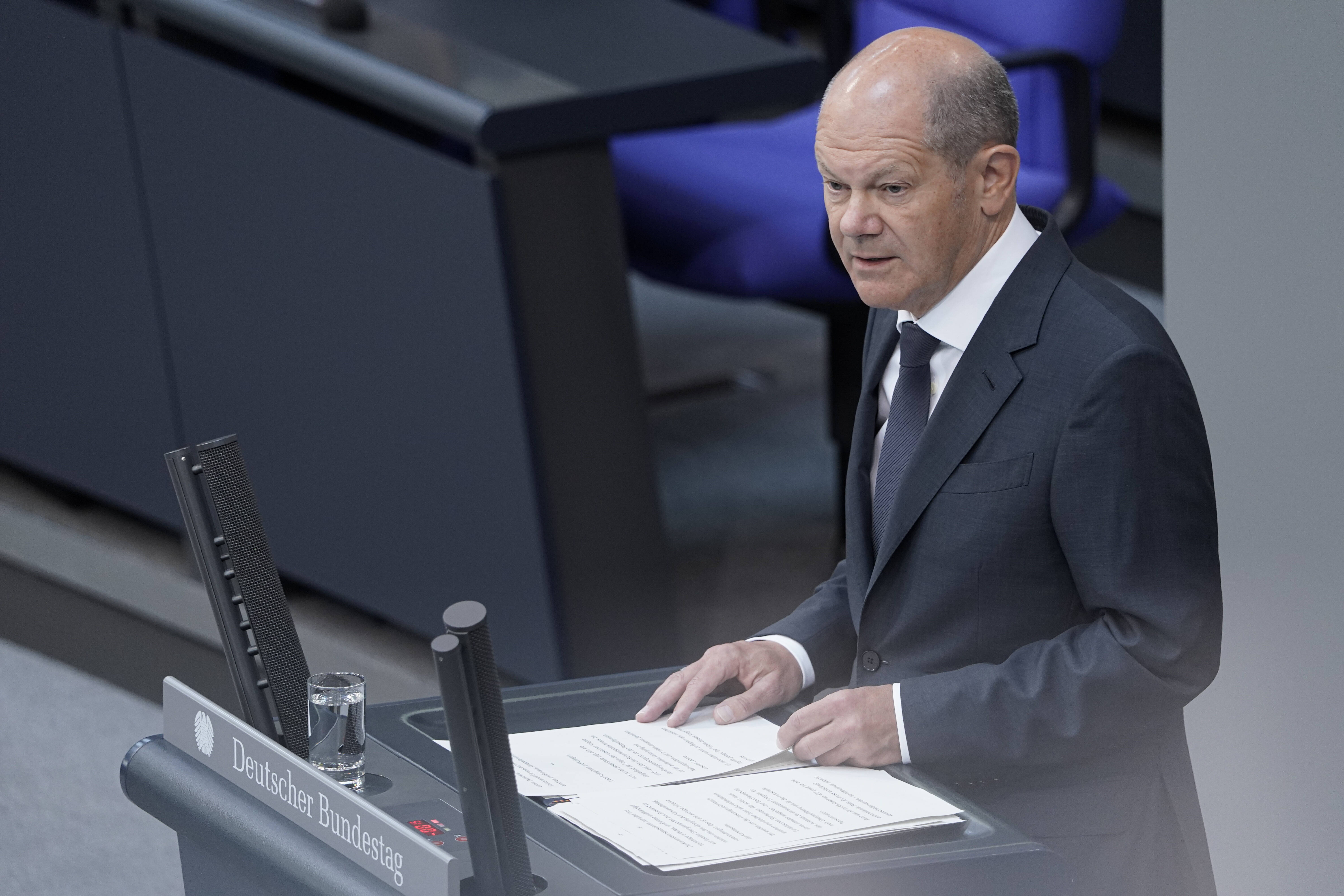 Bundeskanzler Olaf Scholz am 19.05.2022 bei seiner Regierungserklärung im Bundestag: „Frieden ist nur dann selbstverständlich, wenn wir bereit sind, ihn zu verteidigen.“