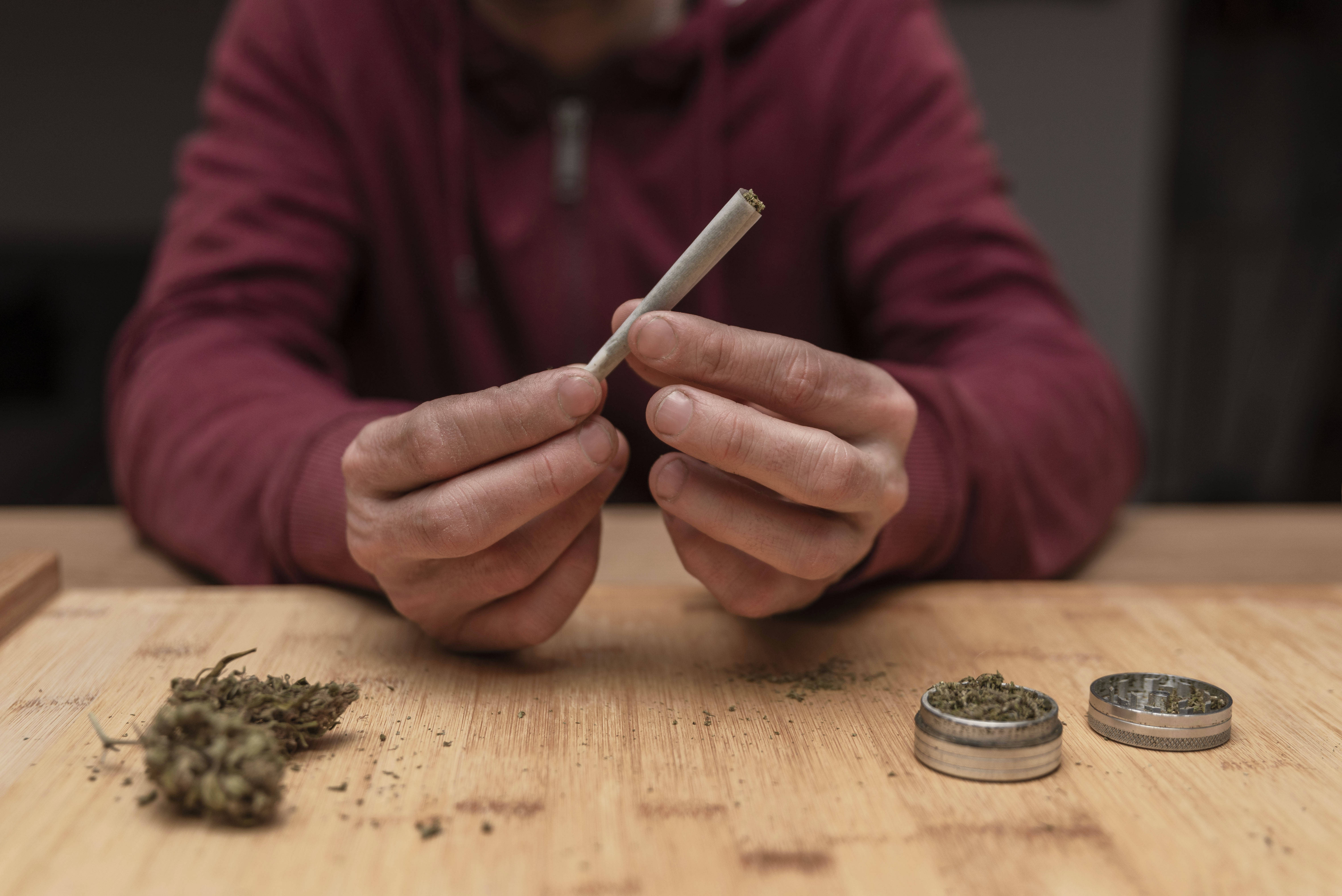 Cannabis legalisieren: Die SPD setzt auf eine Obergrenze zwischen 25 bis 50 Gramm pro Person im öffentlichen Raum.