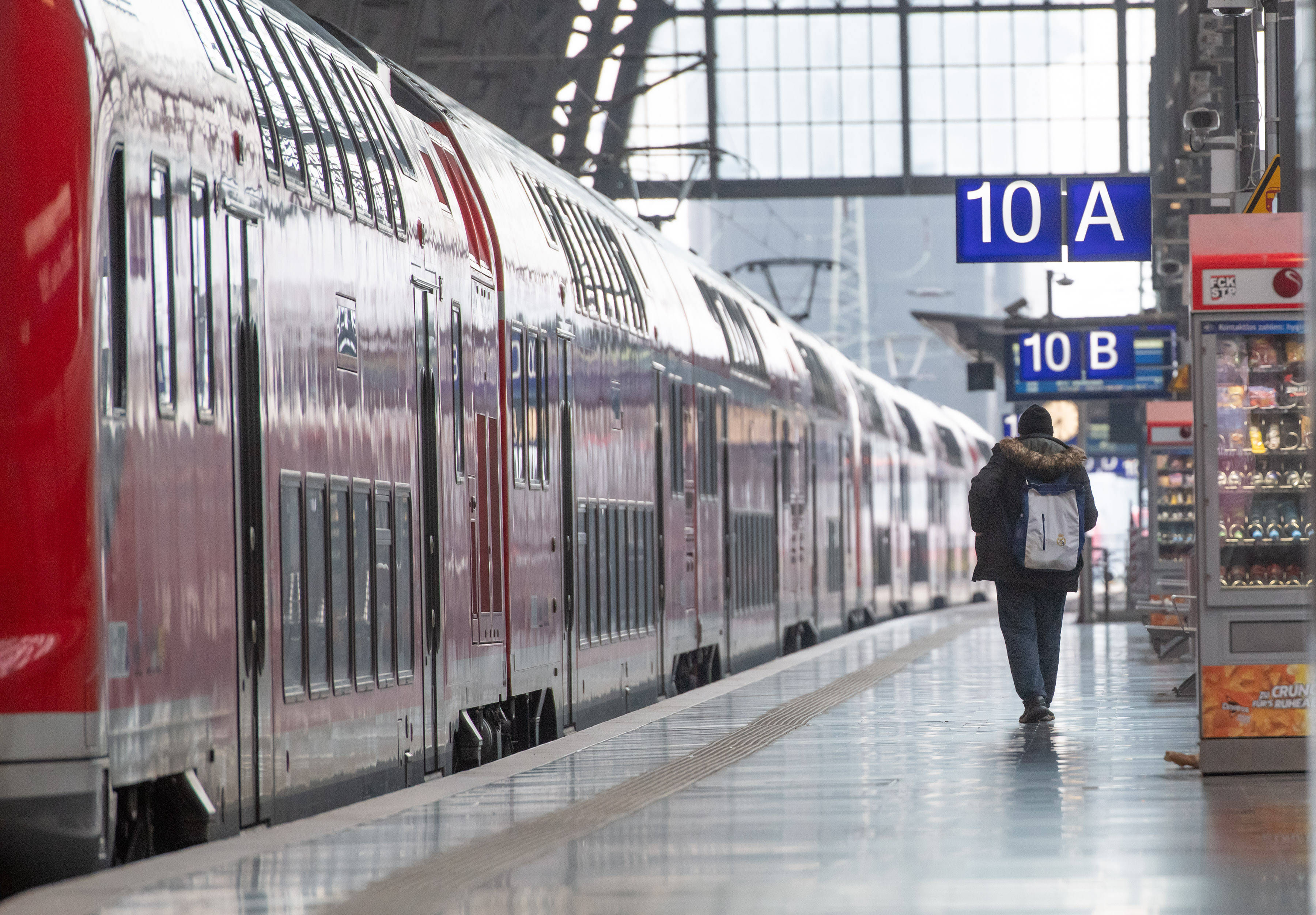 Steht bald wieder alles still? Mit dem abrupten Ende der dritten Gesprächsrunde zwischen Bahn und EVG steigt die Wahrscheinlichkeit für weitere Streiks.