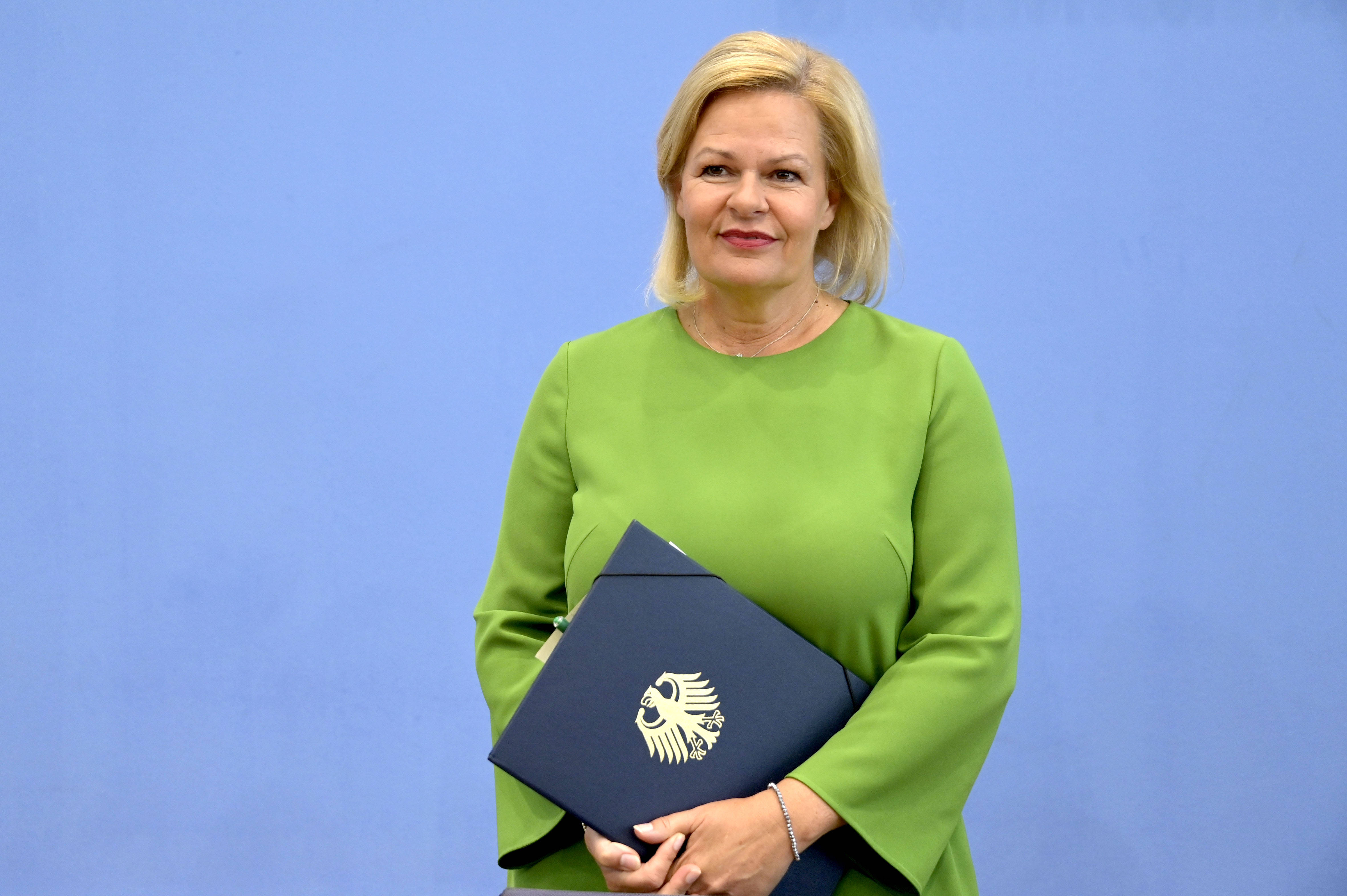 Bundesinnenministerin Nancy Faeser: In der Bundespressekonferenz präsentiert sie ihren soeben vom Bundeskabinett beschlossenen Gesetzentwurf zur Reform des Staatsangehörigkeitrechtes am 23. August 2023.