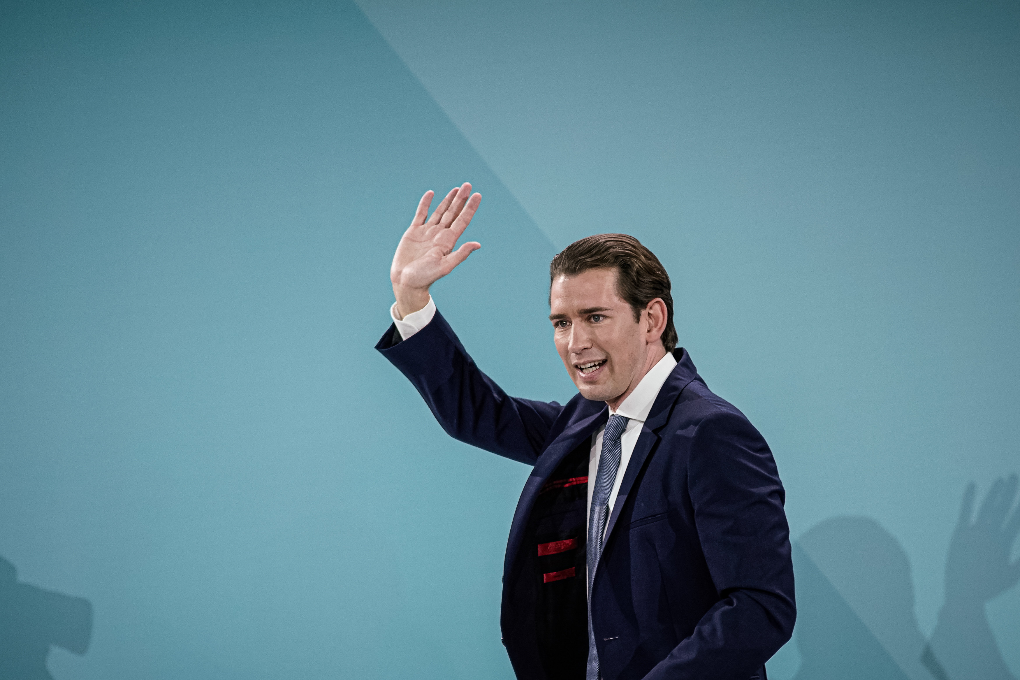 Der Ex-Kanzler wird auch der neue sein: Sebastian Kurz und die ÖVP haben die Nationalratswahl in Österreich klar gewonnen.