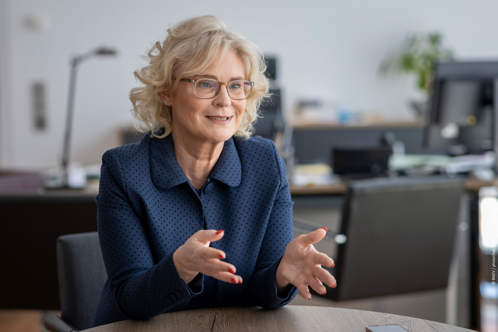 Bundesfamilien- und -justizministerin Christine Lambrecht: Als Sozialdemokratin liegt mir besonders am Herzen, dass kein Kind zurückgelassen wird und jedes Kind mit guten Chancen ins Leben starten kann.