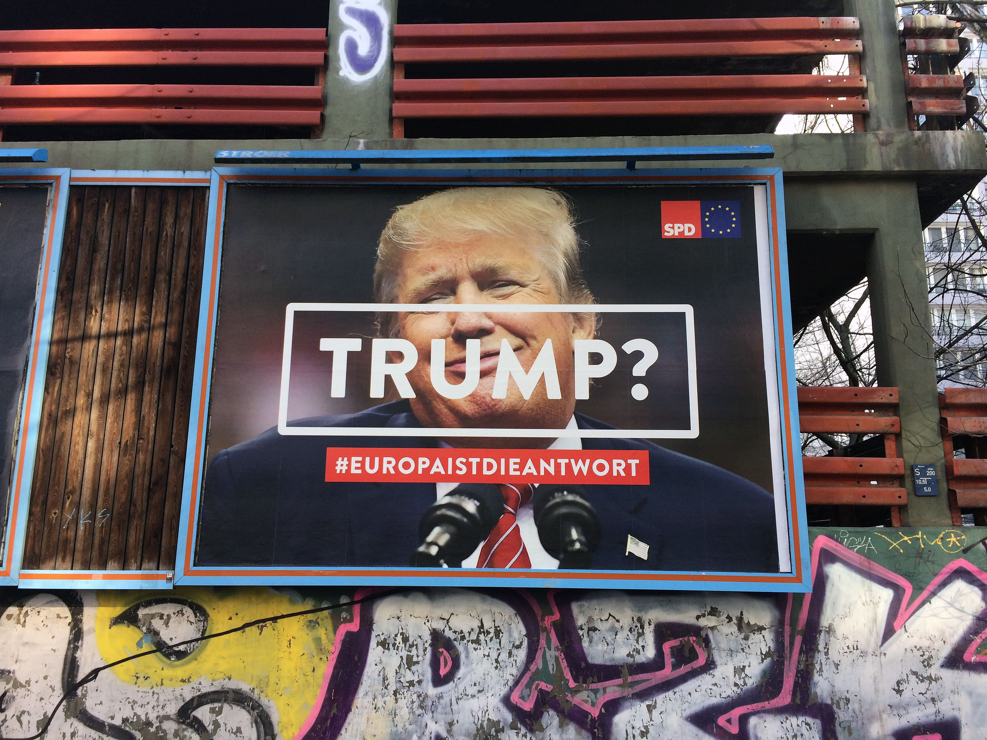 Trump steht für alles, was die SPD nicht will: Im Europawahlkampf bekommt der US-Präsident deshalb ein eigenes Plakatmotiv.