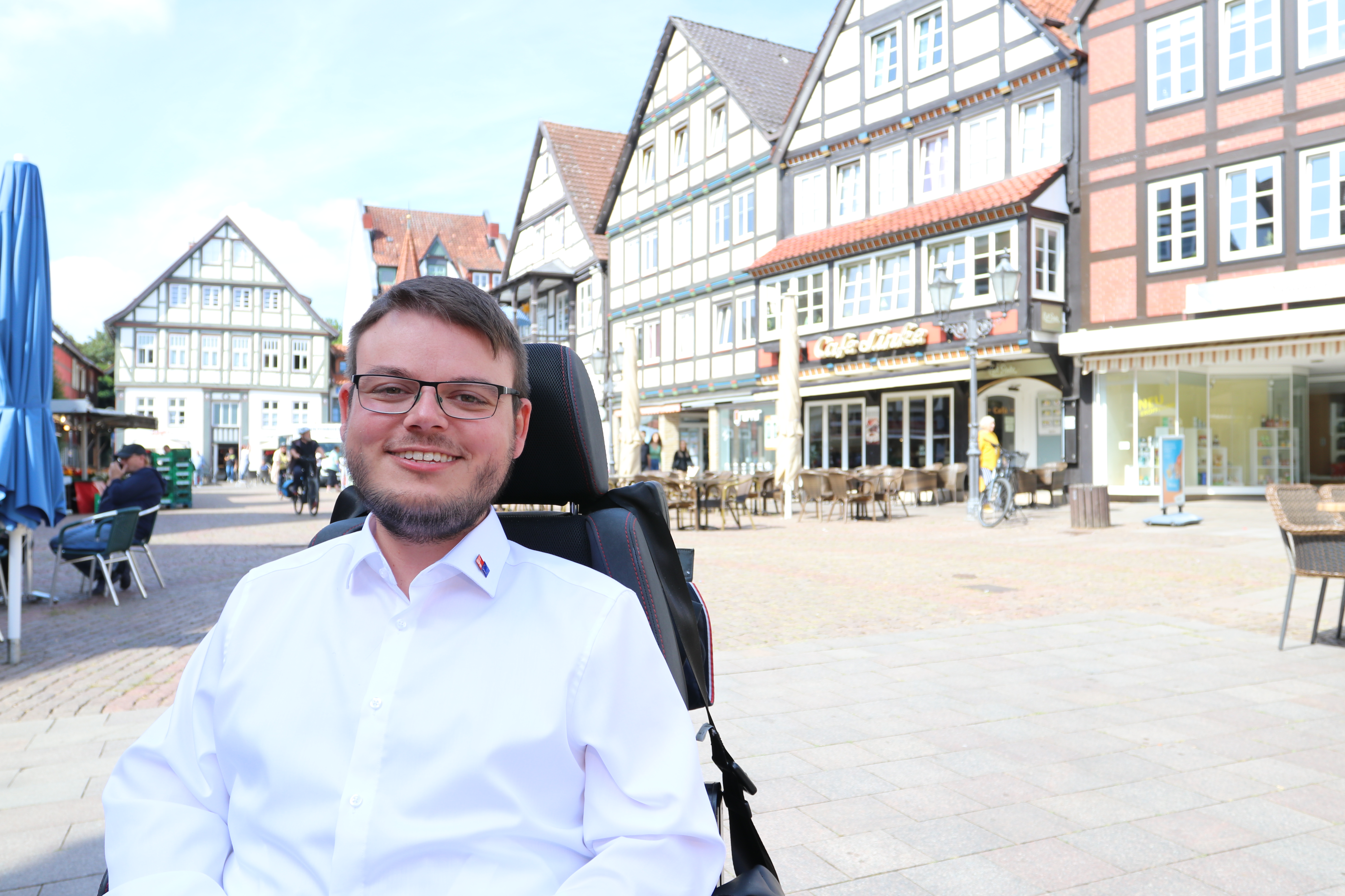 „Rollstuhl-Aktivist“ und Landtagskandidat für die SPD in Niedersachsen: Constantin Grosch.