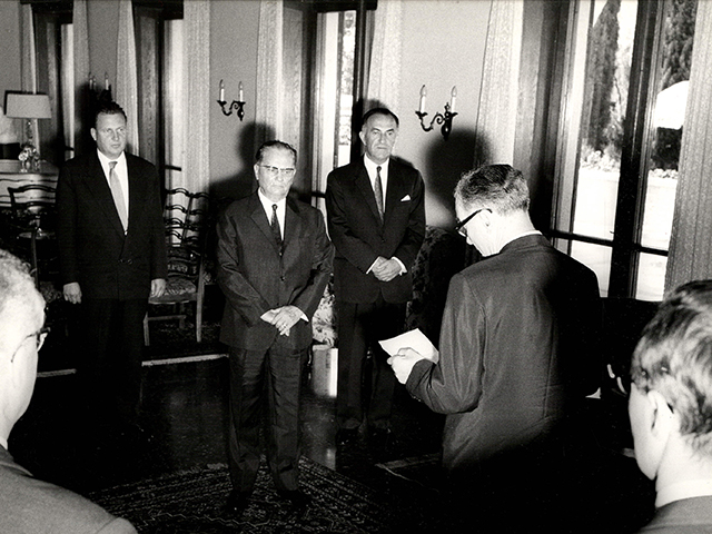 Auf Willys Bitten auf dem Balkan: Peter Blachstein bei der Akkreditierung als Botschafter durch den jugoslawischen Staatspräsidenten Josip Broz Tito 1968
