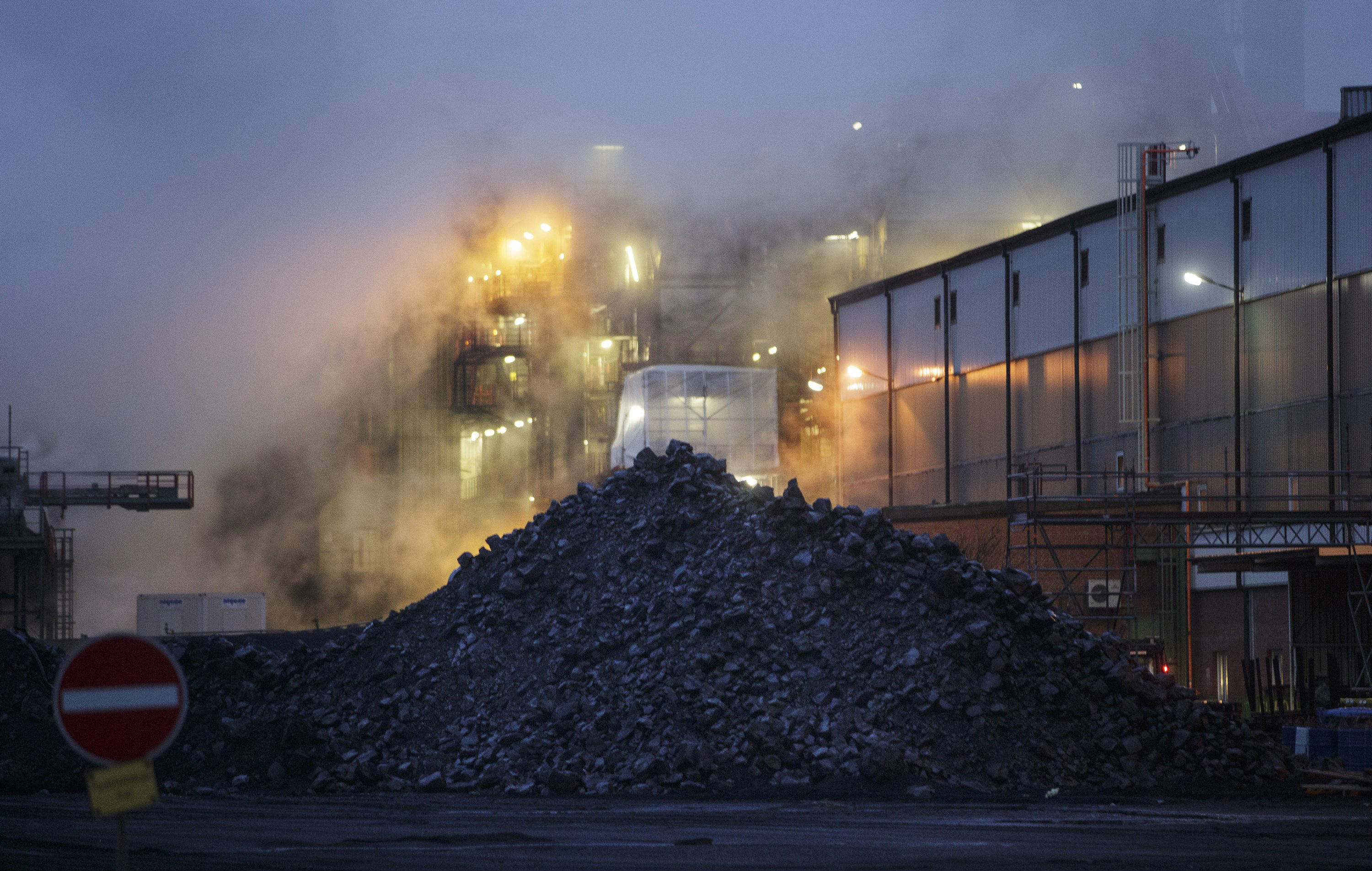 Die Stromerzeuger sollen 22 Millionen Tonnen CO2 weniger ausstoßen, als bisher vereinbart, so der Plan der Bundesregierung. 