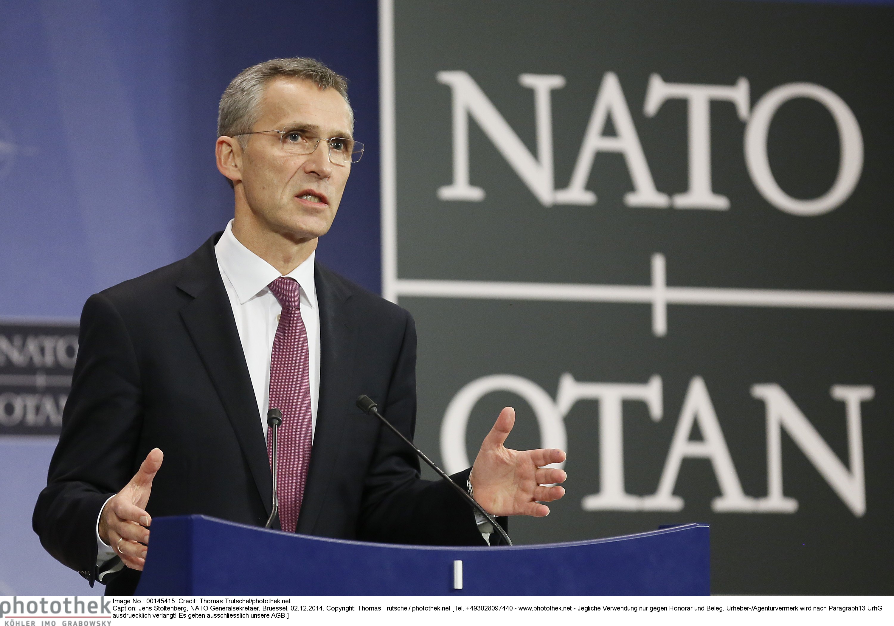 Nato-Generalsekretär Stoltenberg verurteilt den russischen Angriff auf die Ukraine als "unrechtmäßig und unzulässig".