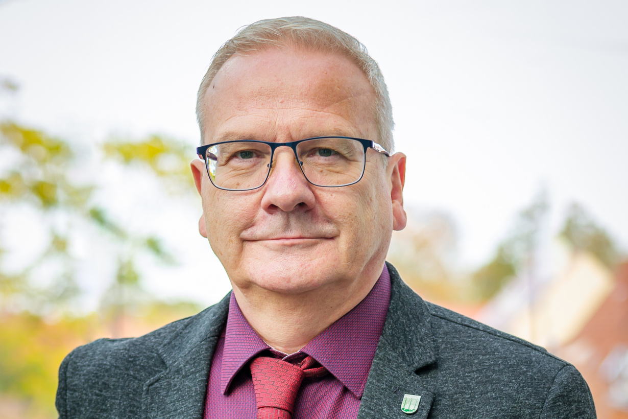 Torsten Ruban-Zeh, Oberbürgermeister von Hoyerswerda: „Als OB muss ich vorangehen, mahnen und als Erster einschreiten, wenn irgendwo ein zartes Rassismus-Pflänzchen wächst.“