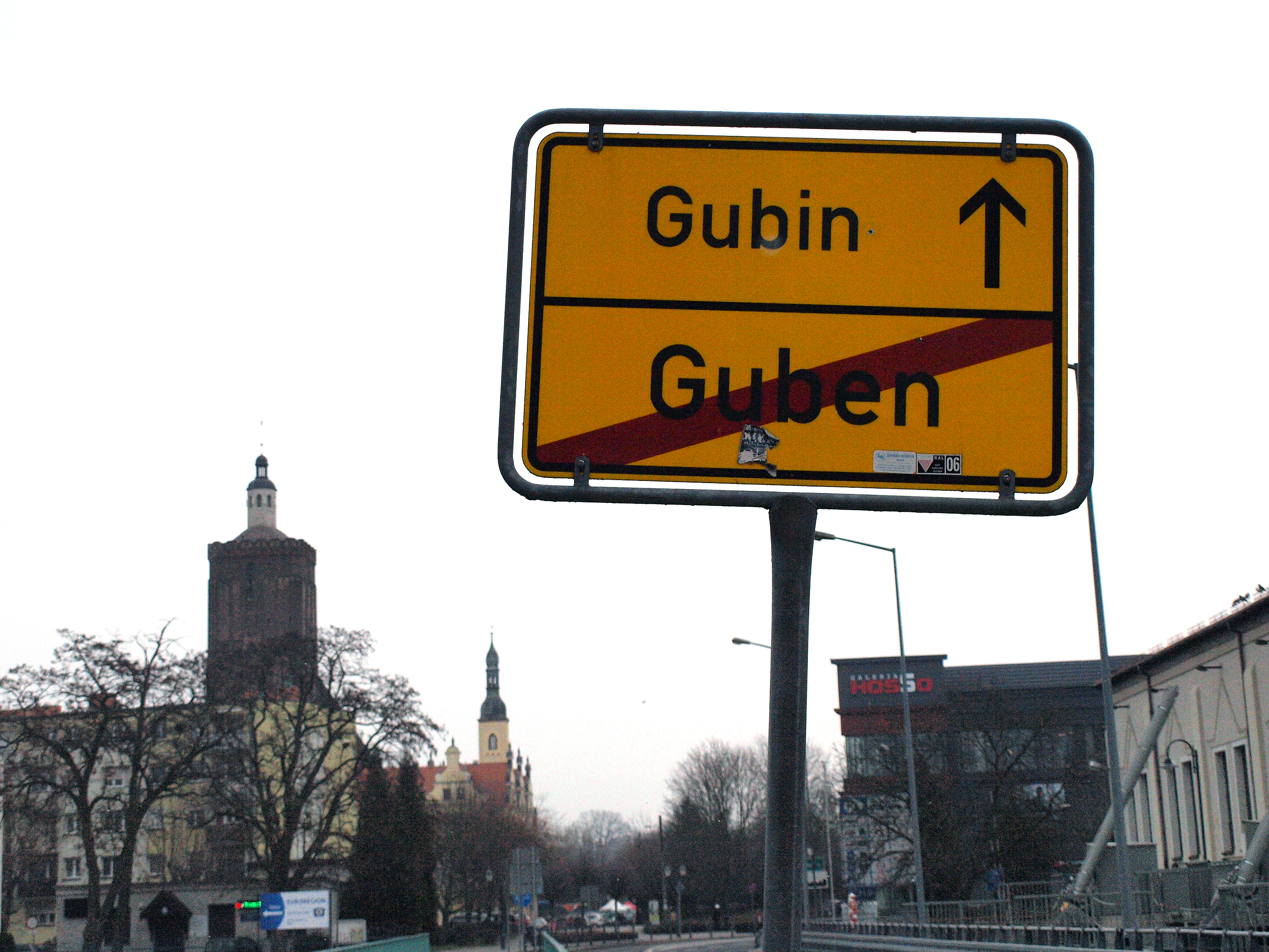 Mal eben rübermachen: Noch vor wenigen Jahren trennte eine schwer bewachte Grenze die Städte Guben und Gubin. Heute ist davon fast nichts mehr zu sehen.