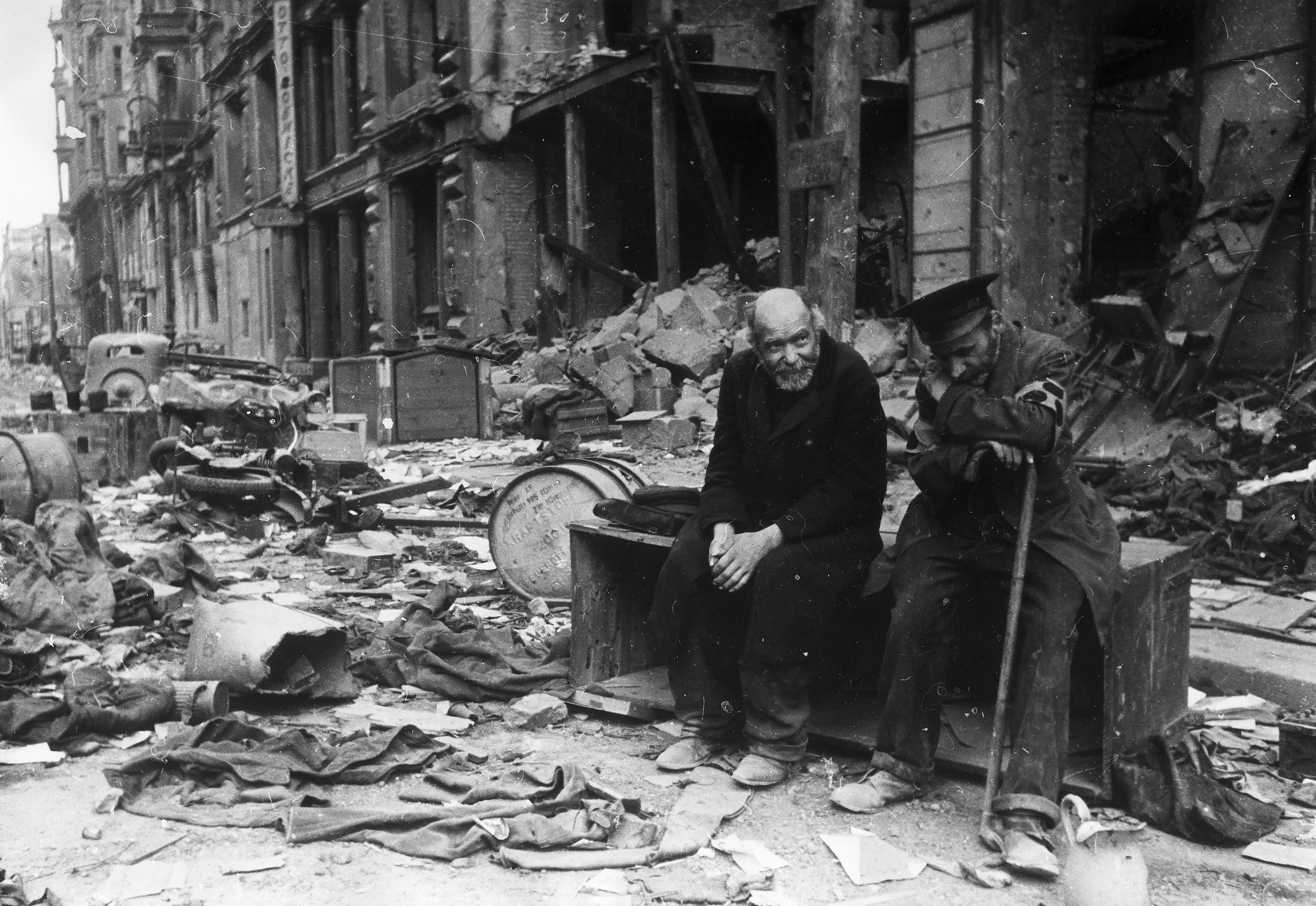 Französische Straße in Berlin, April 1945