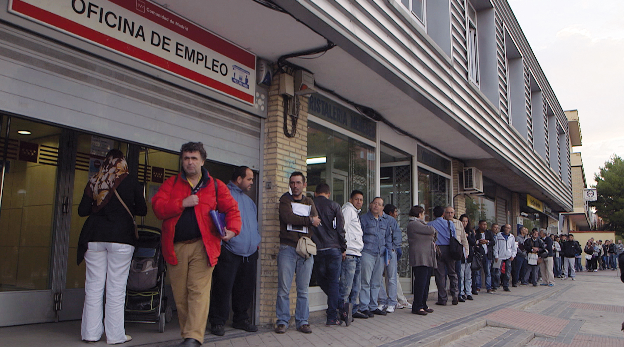 Retten heißt auch sparen: Dass bekommen die Massen von Arbeitslosen in Spanien zu spüren.